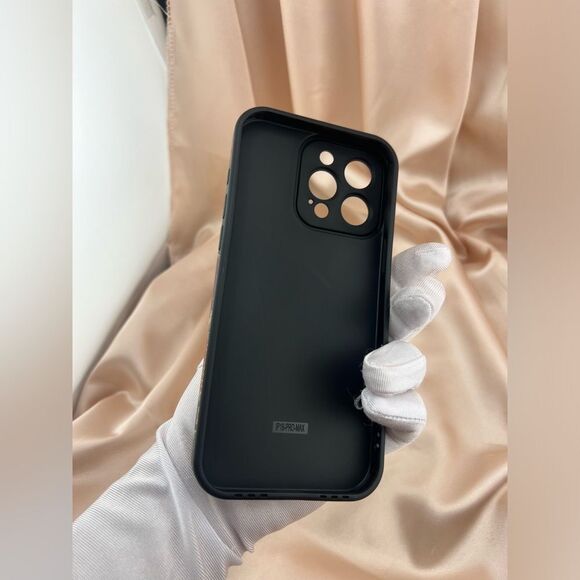 Patterned IPhone 16 pro max Case - Picture 6 of 6